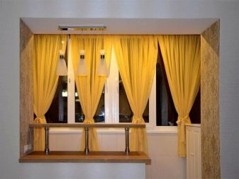 Тюль на балкон (46 фото): легкі штори в інтер’єрі лоджії. Як їх гарно повісити?