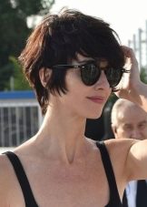 Укладання стрижок пікс (45 фото): як укладати в домашніх умовах? Як робити вечірні зачіски? Покрокові інструкції