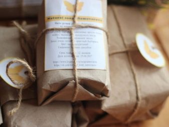 Упаковка для мила ручної роботи (17 фото): варіанти створення упаковки своїми руками. Як красиво упакувати мило в папір?