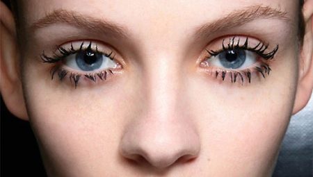 Вії «павукові лапки» (17 фото): як зробити такий ефект? Як нафарбувати вії «павукові лапки»?