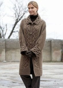 В’язане пальто з товстої пряжі (110 фото)