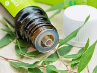 Ванночка для ніг з содою (26 фото): мильно-содові ванни, варіанти з сіллю, перекисом водню і оцтом, відгуки