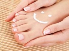 Ванночка для ніг з содою (26 фото): мильно-содові ванни, варіанти з сіллю, перекисом водню і оцтом, відгуки