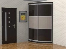 Вбудований шафу (108 фото): ідеї дизайну вбудованих конструкцій, кутові та розпашні моделі для маленького коридору, наповнення всередині, вузькі і господарські шафи