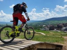 Велосипеди Izh-Bike: опис триколісного дорослого велосипеда Farme 24 дюйма і електричних велосипедів, інші моделі. Відгуки