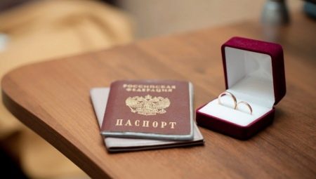Які документи потрібні для подачі заяви в ЗАГС? Як подати заяву на реєстрацію шлюбу з іноземцем в Росії? Терміни подання необхідних документів при вагітності