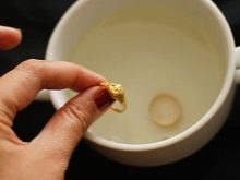 Як почистити золото нашатирним спиртом? 15 фото Моєму в домашніх умовах ювелірні вироби з допомогою нашатирю і перекису