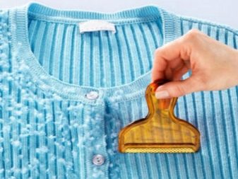 Як прибрати кошлатання з одягу і білизни? 34 фото Як позбутися від них в домашніх умовах? Видалити катишки з футболки, сукні і пальто?