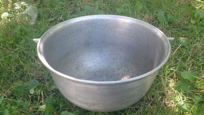 Як прожарити казан? Як обпалити новий чавунний казан будинку? Як правильно підготувати її до використання?