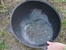 Як прожарити казан? Як обпалити новий чавунний казан будинку? Як правильно підготувати її до використання?