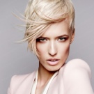 Як укладати асиметричну стрижку дома? 37 фото Красиві укладання коротких стрижок з асиметрією, вечірні та новорічні зачіски