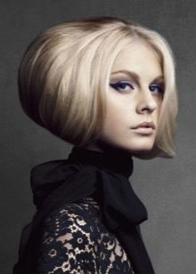 Як укладати асиметричну стрижку дома? 37 фото Красиві укладання коротких стрижок з асиметрією, вечірні та новорічні зачіски