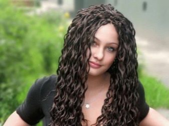 Як укласти волосся без фену та праски? Як укладати середні і короткі волосся? Як зробити укладку будинку на кучеряве волосся різної довжини?