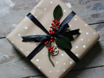 Як упакувати квадратний і прямокутний подарунок? Оригінальні способи, як можна загорнути подарунки в подарунковий папір