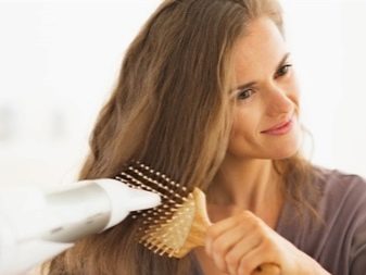 Як випрямити волосся феном? Вибираємо щітку або іншу насадку для випрямлення волосся за допомогою фена в домашніх умовах