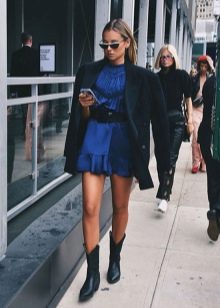 З чим носити жіночі козаки? 68 фото З чим поєднувати короткі брунатні, руді, чорні чоботи інших квітів восени і навесні?