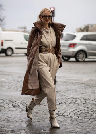 З чим носити жіночі козаки? 68 фото З чим поєднувати короткі брунатні, руді, чорні чоботи інших квітів восени і навесні?