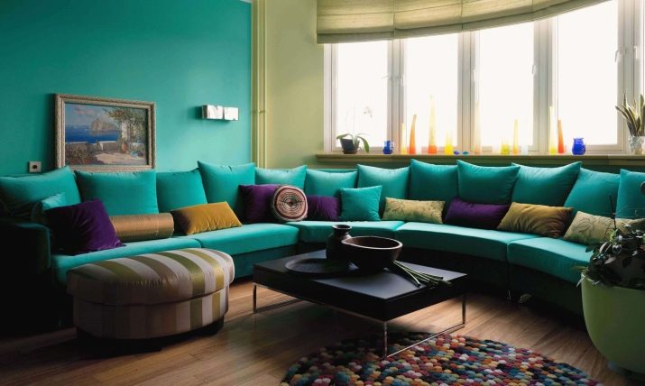 Зелені дивани (61 фото): смарагдові і темно-зелені моделі в інтер’єрі, кутові дивани і дивани-ліжка зеленого кольору з велюру та інших матеріалів