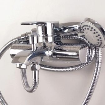 Змішувачі для ванни Frap: огляд моделей на борт ванни і інших. Як вибрати?