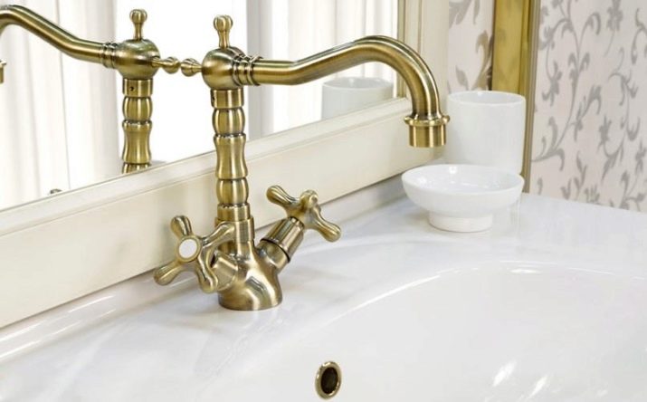 Змішувач для ванної Kaiser: огляд моделей для раковини і ванни, з довгим виливом та інші