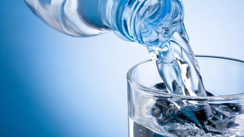 Про користь талої води: чим корисна, як правильно пити талу воду для максимальної користі, як зберігати