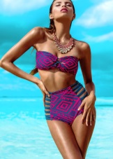 Купальник-бандо (63 фото): моделі з ліфом пуш-ап, з паєтками, злитий і роздільний, чорний з рюшами