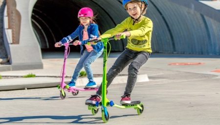 Інерційні самокати: вибір розсувного самоката-жаби з двома платформами. Огляд моделей самокатів-ножиць