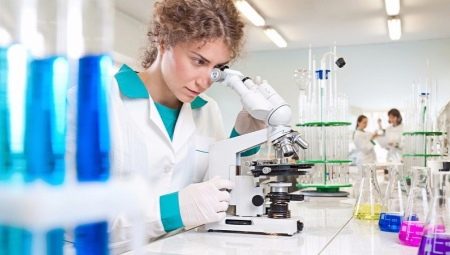 Провізор-технолог: в чому полягає робота згідно профстандарту, посадова інструкція, робоче місце і обов’язки