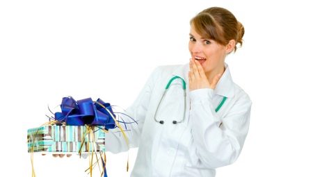 Що подарувати лікаря на Новий рік? Подарунок лікарю-жінці або чоловікові, медсестрі, цікаві ідеї
