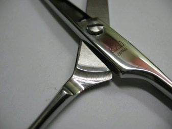 Як правильно заточити перукарські ножиці в домашніх умовах