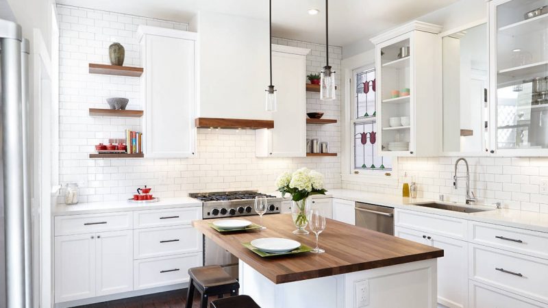 Біла кухня – це стильно та практично
